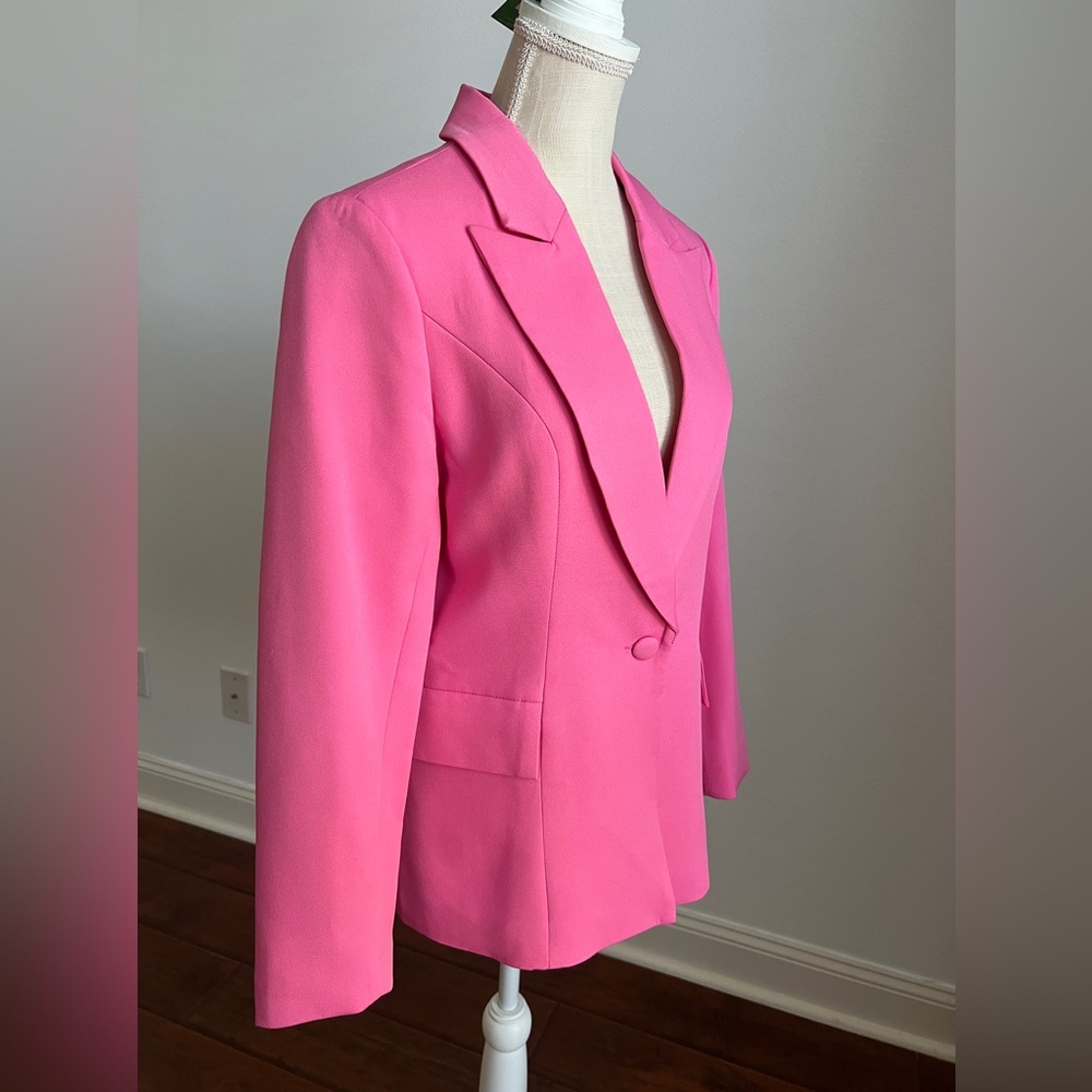 Classic women’s Blazer, Fully lined, front button closures, size Small - Picture 3 of 9